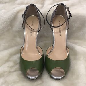 Green Peep toe snakeskin heels